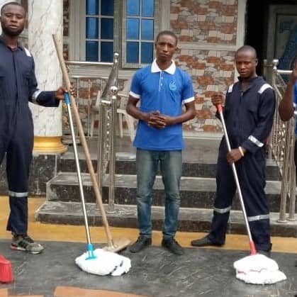 WORKERS AT SERVICE
